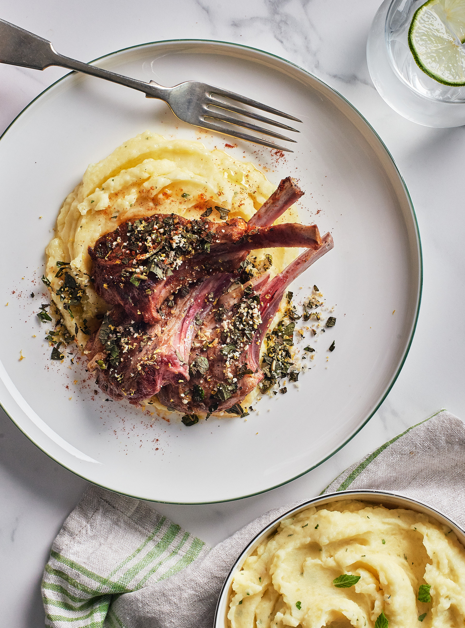 Côtelettes d'agneau et gremolata à la menthe