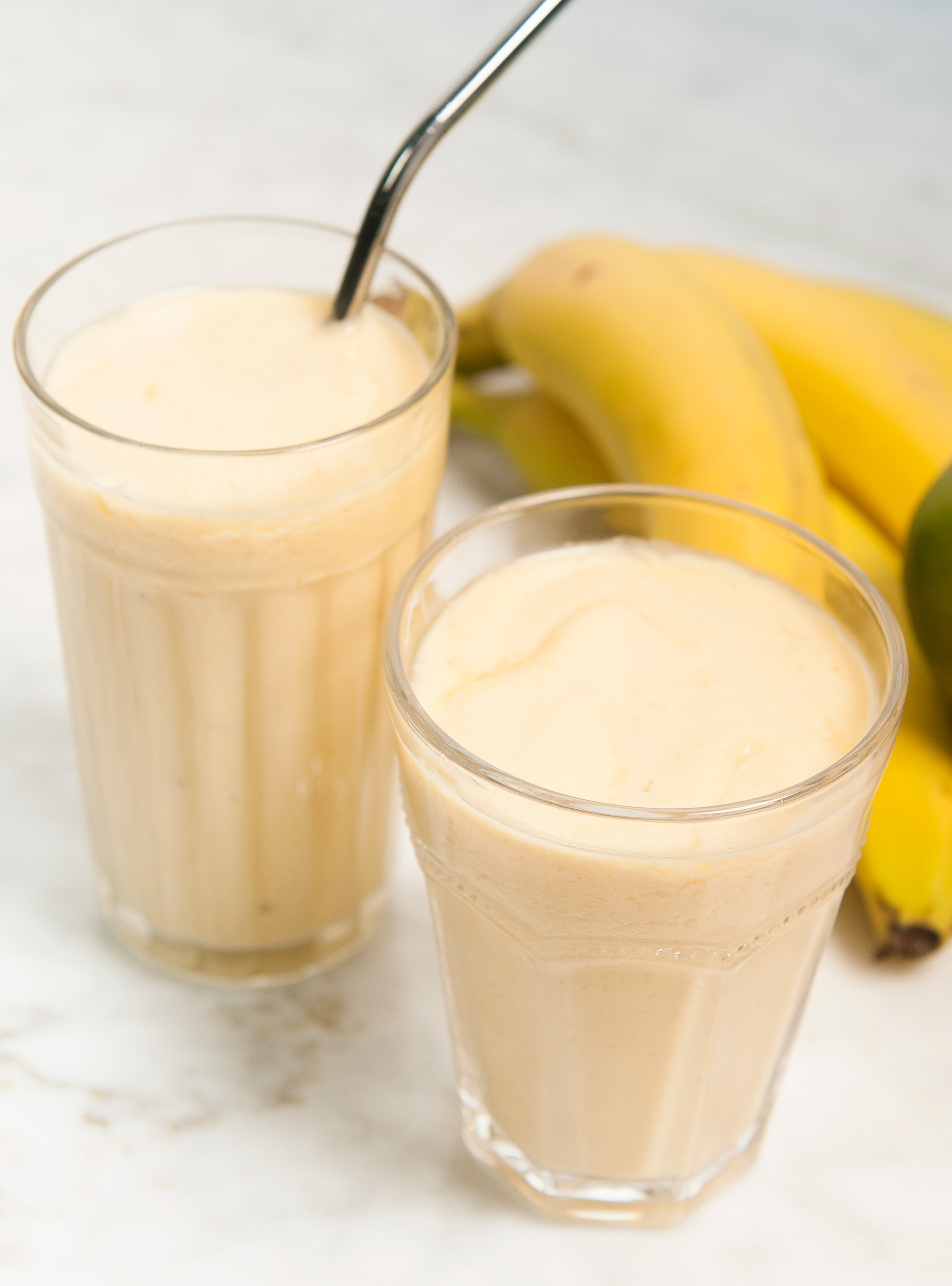 Smoothies à la mangue et à la banane