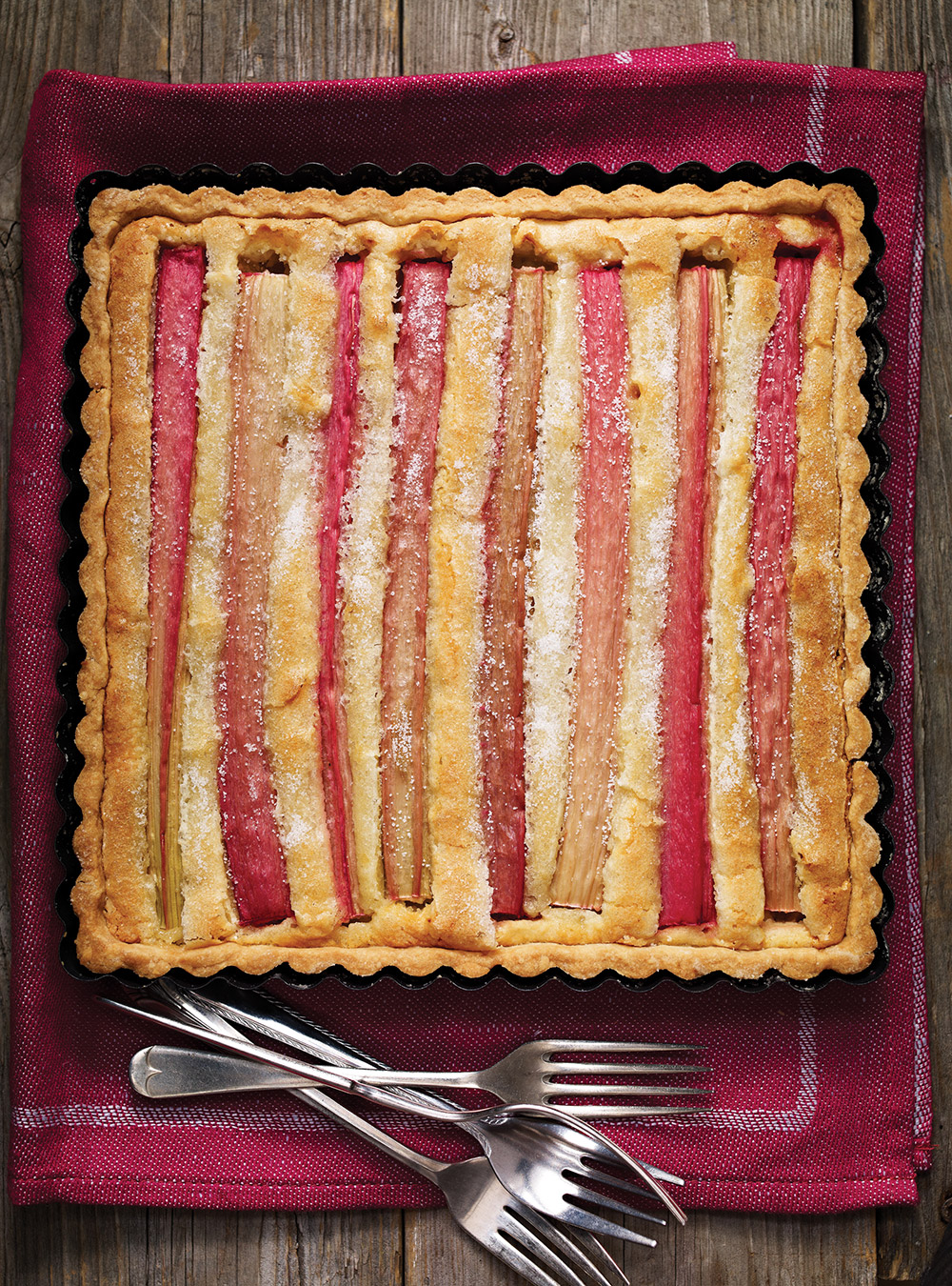 Tarte amandine à la rhubarbe