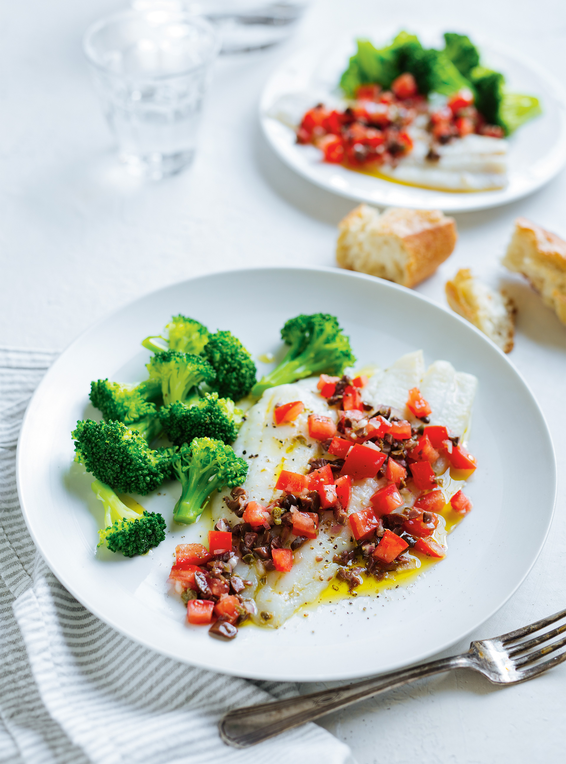 Poisson blanc, sauce vierge aux olives