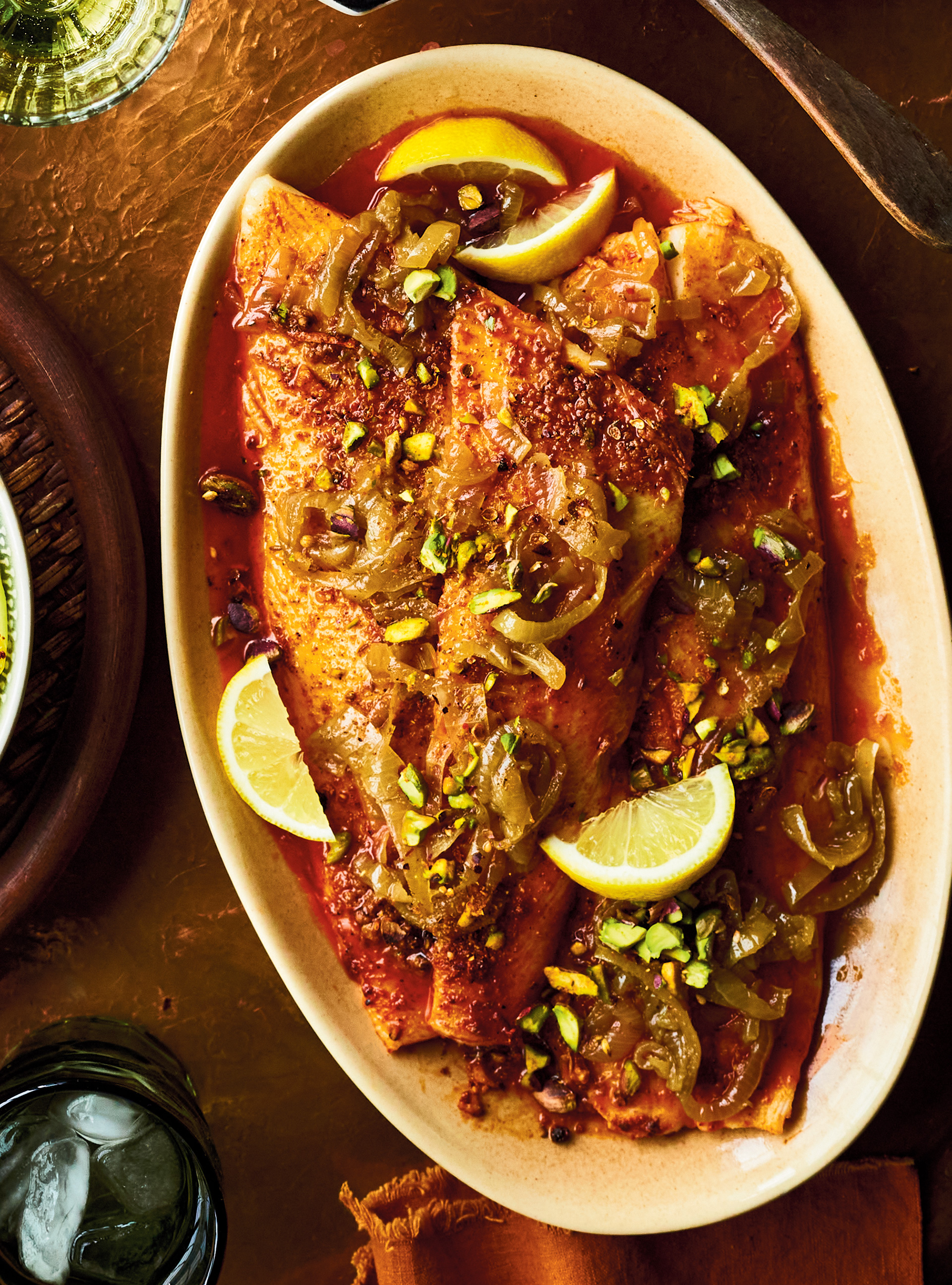 Filets de poisson rôtis aux saveurs portugaises et sofrito d’oignon d'Ethné de Vienne