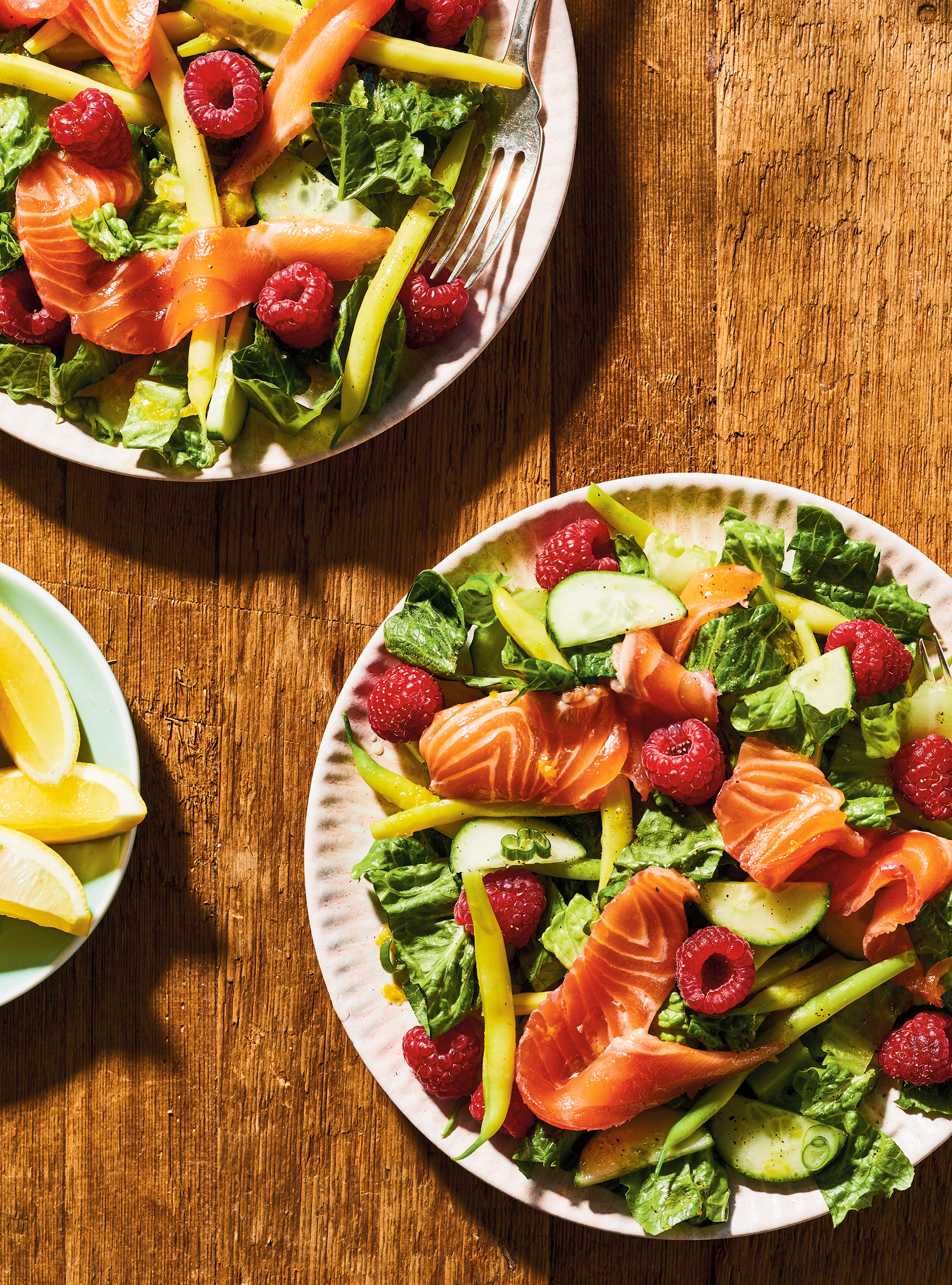 Salade de gravlax aux framboises, vinaigrette au citron