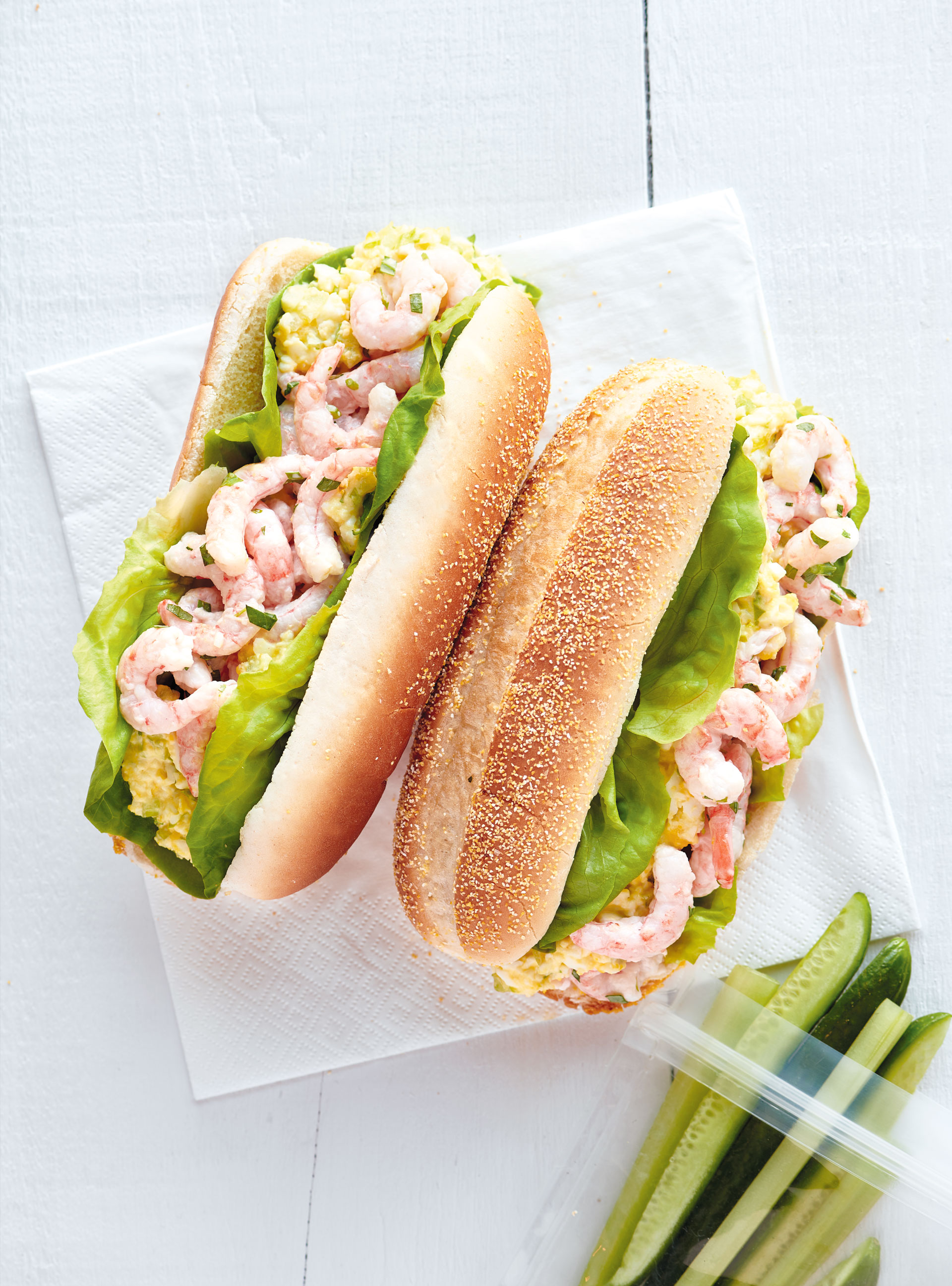 Sandwichs aux oeufs et aux crevettes nordiques